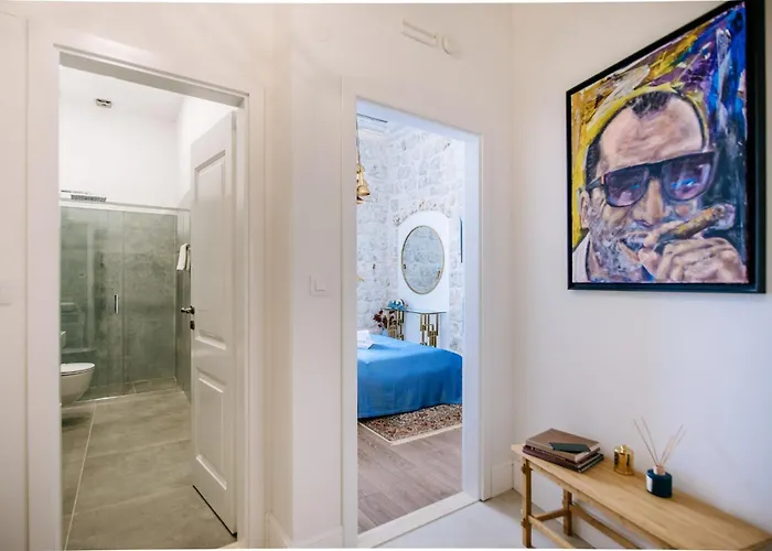 W By Duhomes Dubrownik