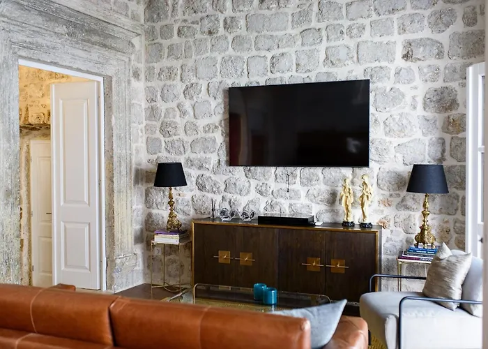 W By Duhomes Dubrownik